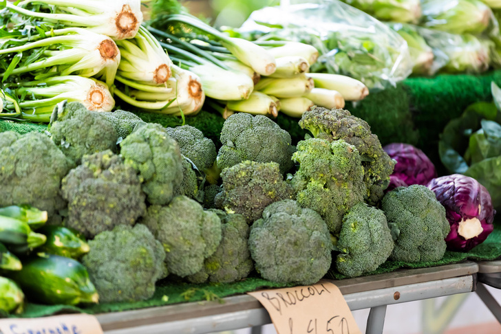 Крестоцветный суперфуд: назван овощ, который помогает при «протекающем кишечнике»