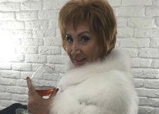 Лариса Копенкина увлеклась стриптизерами
