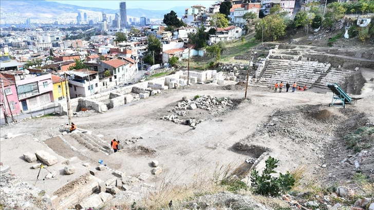 В Турции найден древний театральный туалет