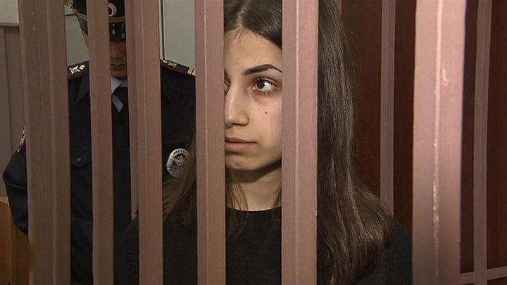 Мать сестер Хачатурян рассказала, как живут девушки в ожидании приговора