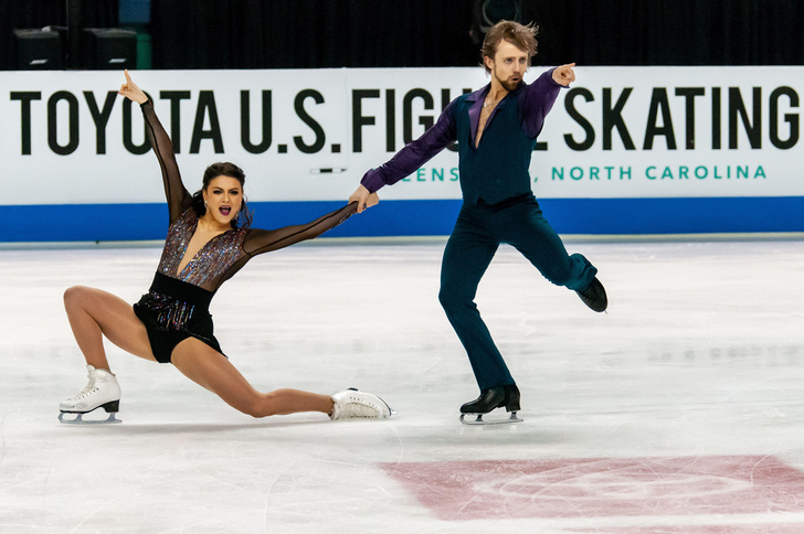Фото №24 - Бесконечные ноги Степановой и томная улыбка Чок: самые сексуальные фигуристки, ради которых стоит смотреть Олимпиаду