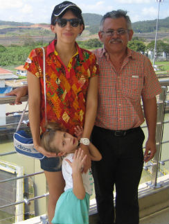 «Мы с Мартой отправились в Панаму в гости к дедушке»