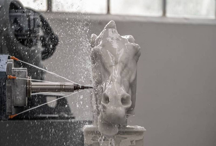 Сначала лошадь, потом кентавры: зачем Британскому музею робот-скульптор?