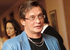 Александр Домогаров скрылся от полиции после правонарушения