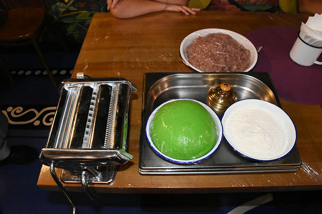 Лепим пельмени на английском