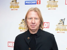 «Умер» для Киркорова, судился с Самбурской, задел Шаляпина. С кем скандалил Виктор Дробыш