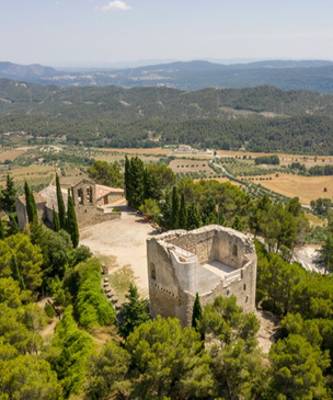 Студия Meritxell Inaraja восстановила замок XII века в Каталонии