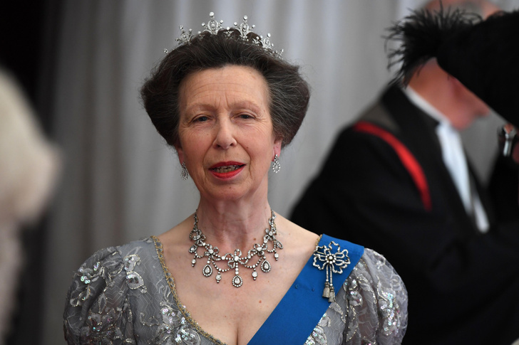 Обделили: королевская невеста, которой не разрешили оставить себе свадебную тиару