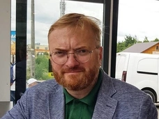 «Прикольный дядька!»: Амиран Сардаров уговорил депутата Милонова стать ведущим его шоу