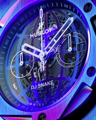 «Радужные» часы Big Bang — красивый результат сотрудничества DJ Snake и Hublot