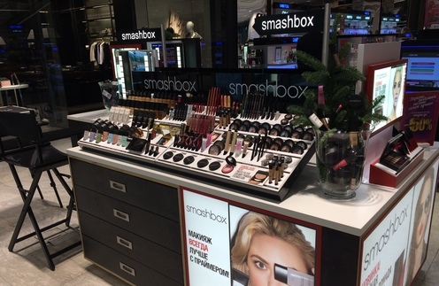 Корнер SMASHBOX в РИВ ГОШ Цветной | Источник: Пресс-служба