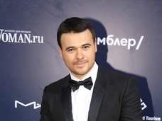 Эмин Агаларов через суд требует вернуть ему 17,5 миллионов рублей