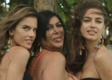 Ирина Шейк снялась в необычной фотосессии