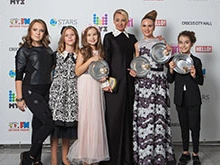 Звезды на премии Kinder МУЗ Awards