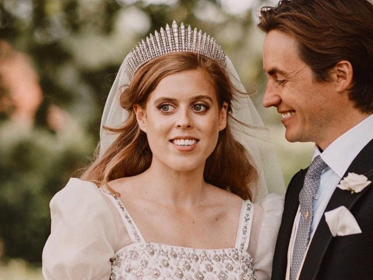 Принцесса Беатрис в день своей свадьбы с Эдоардо Мапелли-Моцци, 17 июля 2020