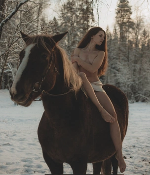 #Нюдсочетверг: откровенные фотографии самых красивых девушек из «Твиттера». Выпуск 50