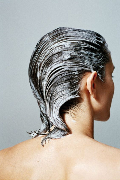 Пакет на голове и еще 11 ошибок, которые мы делаем, когда красим волосы самостоятельно