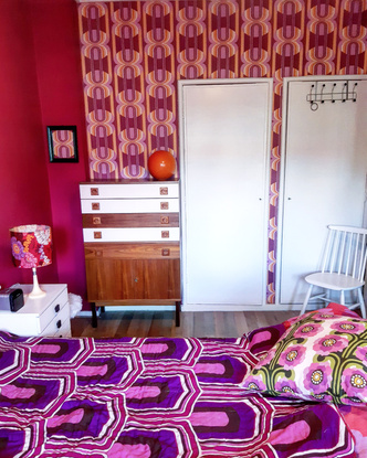 Назад в будущее: жительница Роттердама превратила свою квартиру в рай 1970-х