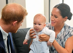Каким титулом Арчи Сассекский мог обладать по праву рождения (но его родителей это не устроило)