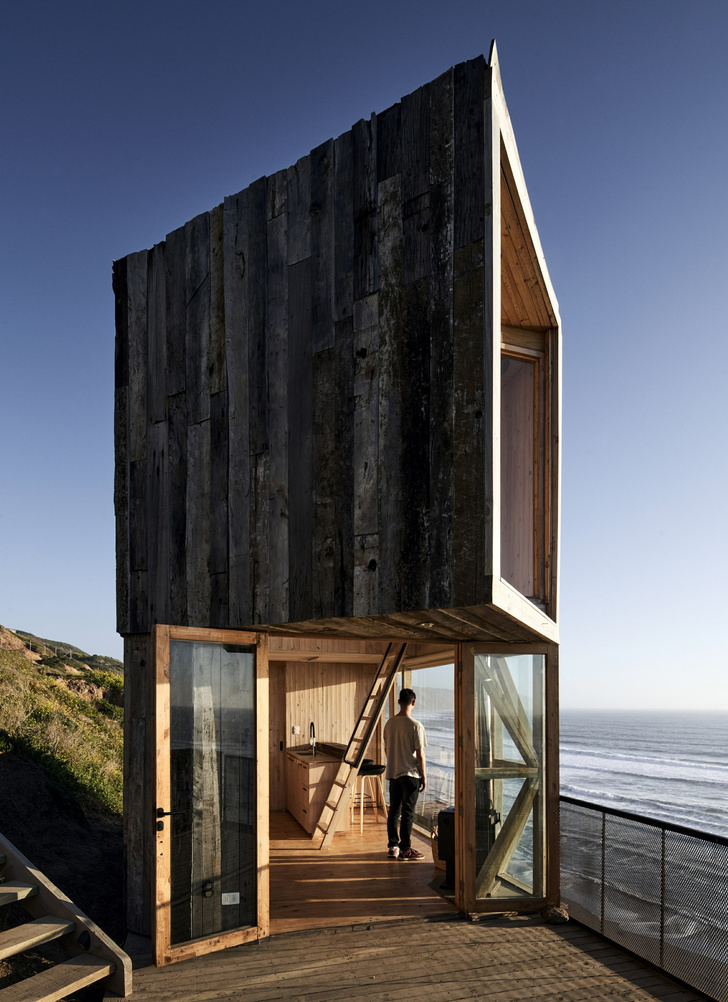 Фото №3 - В Чили появились два микро-дома на берегу океана