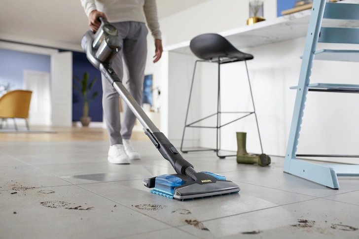 Уборка 80 lvl: что умеет усовершенствованный Philips 8000 Aqua Plus | maximonline.ru