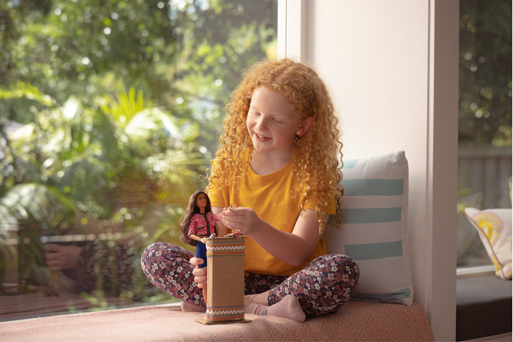 Куклы помогают детям развивать социальные навыки — доказано нейробиологами и Barbie