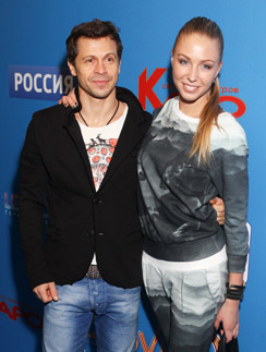 Павел Деревянко и Вера Гоппен на кинопремьере в декабре 2013 года