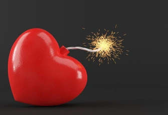 Love Bombing: как жить, если тебя душат любовью?