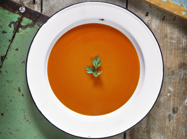 5 небанальных рецептов холодного супа