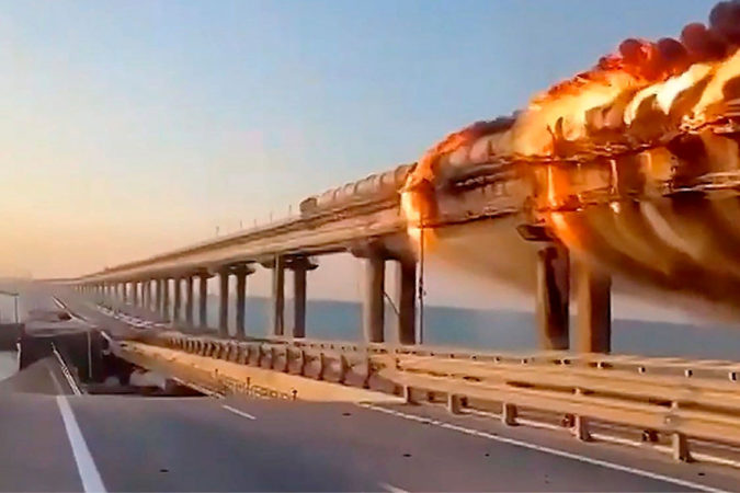 Видео досмотра фуры, которая впоследствии взорвется на Крымском мосту