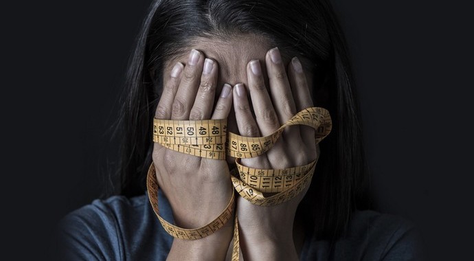 Жертвы насилия: почему они не могут похудеть