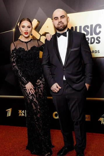 Анна Дзюба и Артем Умрихин на премии «Жара Music Awards-2019»