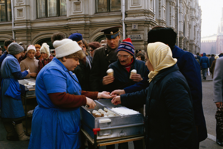 Соки, мороженое, сгущенка и еще пять вещей, которые Микоян внедрил в СССР после поездки в США
