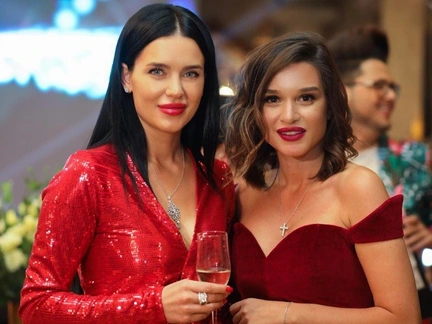 Ольга Бузова и Ксения Бородина станцевали армянский танец на дне рождения жены олигарха