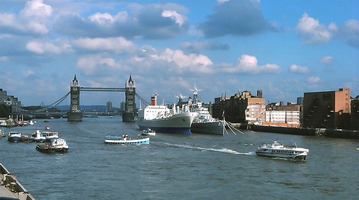 История одной фотографии: откуда советское судно «Ракета» взялось в Лондоне в 1975 году?