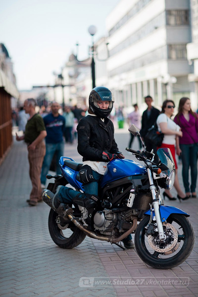 Самые красивые девушки Казани на мотоциклах, фото 