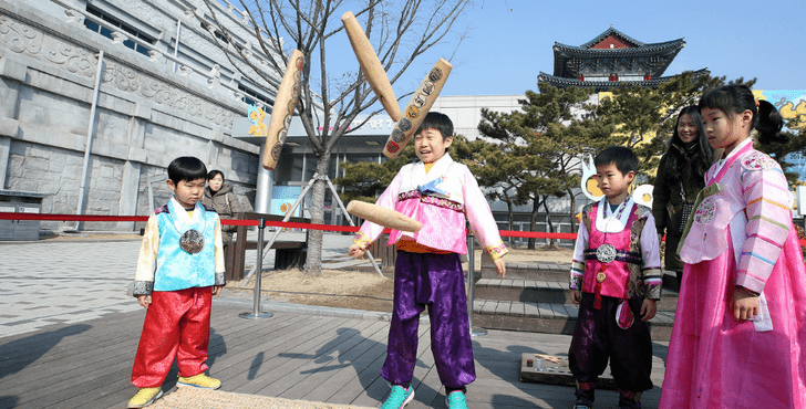 Соллаль: как отмечают и что дарят на корейский Новый год