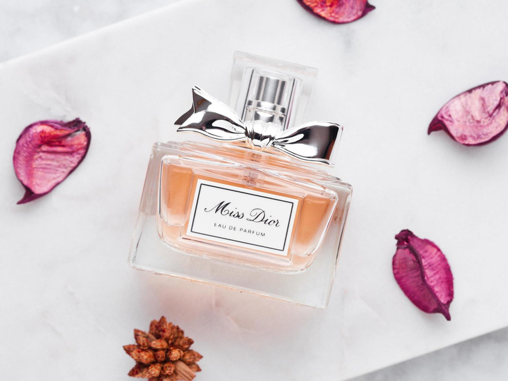 Запах женщины: 7 самых продаваемых ароматов в мире, которые нравятся всем