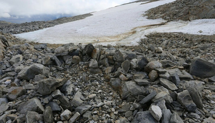 Растаявший ледник в Норвегии открыл охотничье укрытие железного века