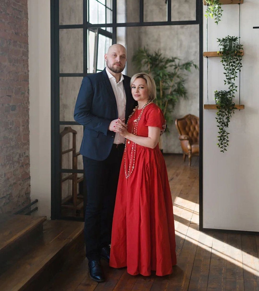 Не может найти платье мечты: Буланова раскрыла детали предстоящей свадьбы