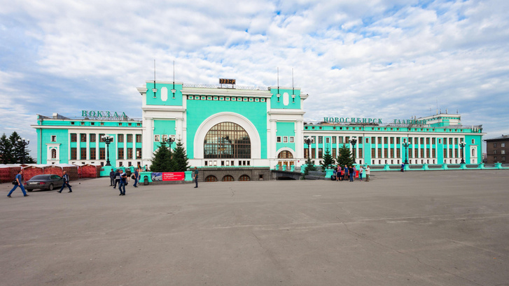 Шедевры с перронами: 10 самых красивых вокзалов России
