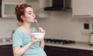 Какая еда в рационе беременной делает младенца счастливым еще до рождения