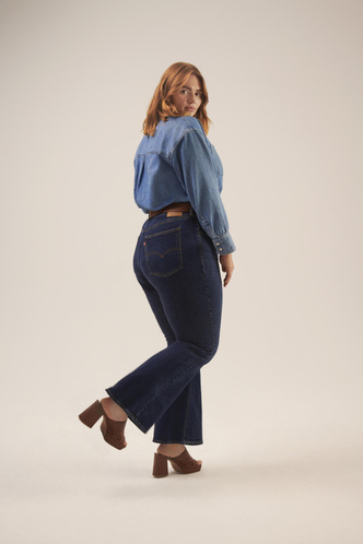 Фото №4 - Лучшие модели: Levi's выпустили коллекцию джинсовой одежды для девушек plus size