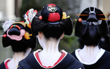 Под сенью сакуры в цвету: секреты искусства гейши