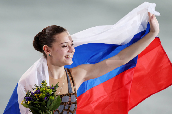 Фигуристка Аделина Сотникова впервые стала мамой: смотрим фото звезды Олимпиады-2014