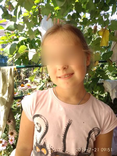 Мама убитой 9-летней Лизы Киселевой записала видеообращение к жителям Саратова и поблагодарила их за поддержку