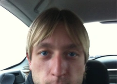 Евгений Плющенко продает свой автопарк