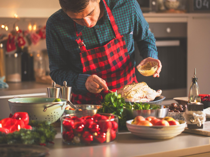 Фигуре не навредит: 8 способов сделать праздничный ужин здоровым (и не потерять во вкусе)