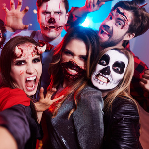 Тест: В стиле какого ужастика тебе устроить вечеринку на Хэллоуин? 🎃