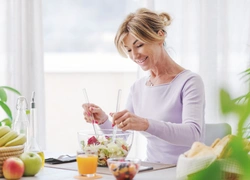 Не ешьте их больше: 5 продуктов, от которых нужно отказаться после 50 лет